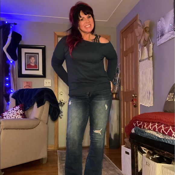 Meet your Posher, Jessica - Picture 5 of 9